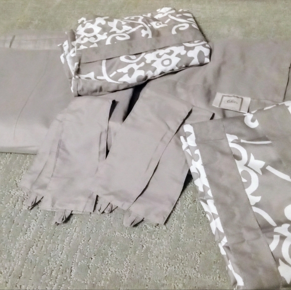 Two Window Treatments, Light Filtering Privacy Curtains, Silver 🆕 - Picture 3 of 5